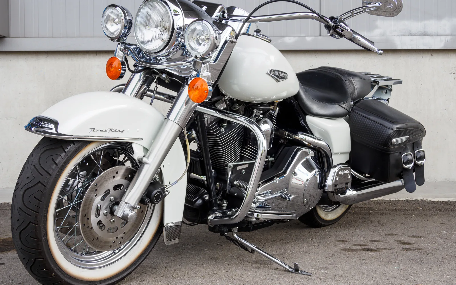 A classic Harley-Davidson Road King motorcycle, an iconic American cruiser motorcycle